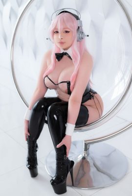 Yoshinobi – Leotard Sonico