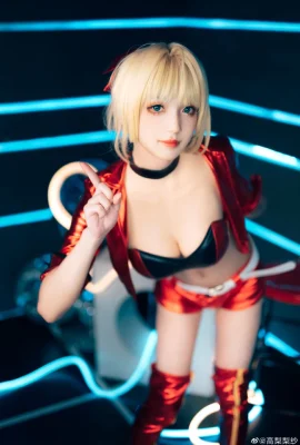 Baju Balap FGO Nero Claudius@Takanashi Risa (10 foto)