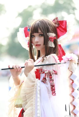 Proyek Hakurei Reimu Dongfang @花柒Hana (9 foto)