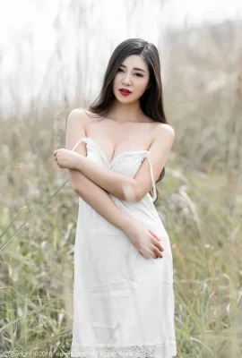 Rok panjang putih Song Qiqi KiKi dan atasan tembus pandang memamerkan payudaranya (30 Foto)