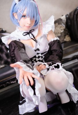 (25 foto cosplay) Rem Re:Zero