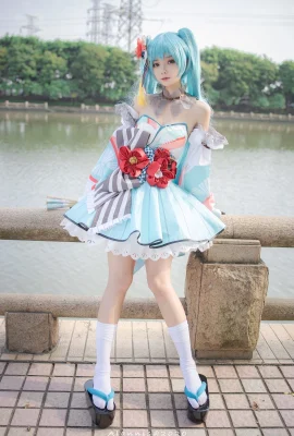 Hatsune Miku MIKU39 @青树Chiri (Fotografi: @alan岚少) (Kugou Mushroom·Firefly Animation Music Carnival) (9 foto)