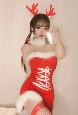 Pose lucu “Christmas Girl 2” Mie Beras Kedaluwarsa yang menyejukkan untuk ditonton (39 Foto)