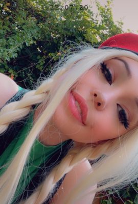 Belle Delphine – Cammy Putih