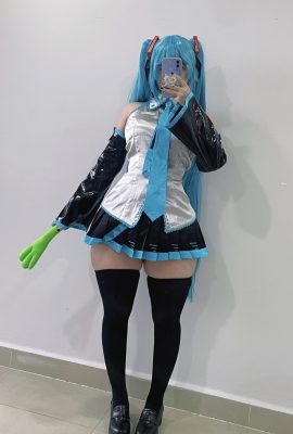 Peachuu – Hatsune Miku