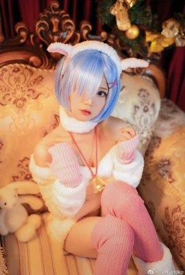 Perihal: Kehidupan di Dunia Berbeda dari Zero Rem Christmas @林粿_ririko (8 foto)