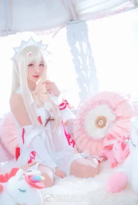 FGO Illyasviel von Einzbern@花布丽丽(9 foto)