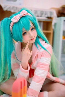 Piyama Hatsune Miku ver @万万不 tikungan (9 foto)