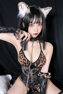 Guo Mejiang dengan “Leopard Print Catwoman” berpose seksi dan liar (25 Foto)