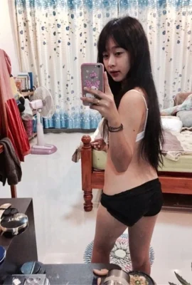 Model Cina seksi Ji Cheng (23 Foto)