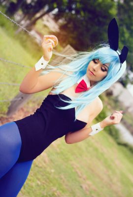 Amy Thompson – Bulma (Bola Naga)