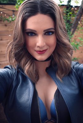 Ashley Barron – Kenari Hitam