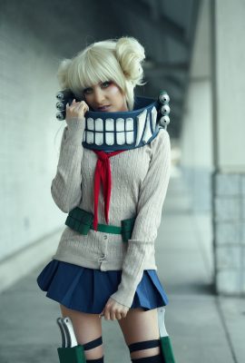 Kate Sarkissian – Toga