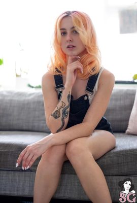 (Suicide Girls) Birdie – Bagus sekali