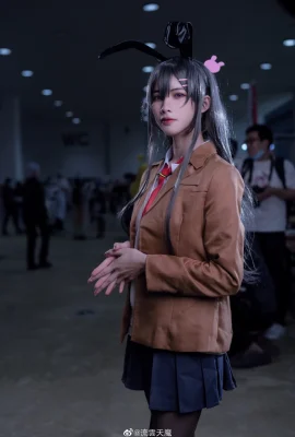 Seorang anak laki-laki berkepala babi tidak akan memimpikan seorang gadis kelinci senior CN: Mizuli Sakurajima Mai (Fotografi: @流云天魔) (9 foto)