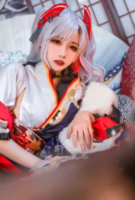 Momoko葵葵 – Prinz Eugen Banyaknya Bunga