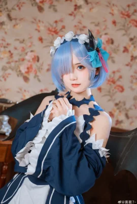 Re:Zero Memulai Kehidupan di Dunia Lain Rem@Shy7- (9 foto)