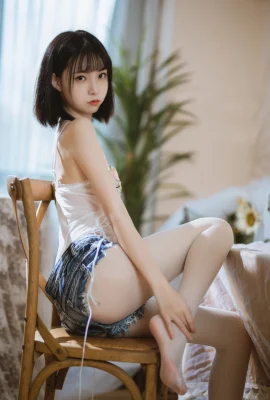 Close-up LAN “Denim Shorts” Xu Lan dari tubuh bagian bawah dengan kekuatan super lembut (40 Foto)