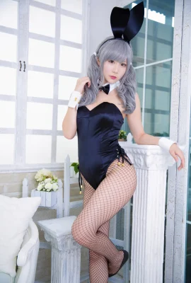 けんken (けんけん) “Black Bunny Girl” stoking hitam menggoda dan kaki panjang penuh kejutan (114 Foto)