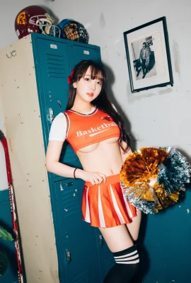 (Sun Lele) “Sister Cheerleader” Fokus Penuh Putri Salju Belahan Bumi Selatan (55 Foto)