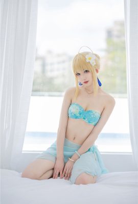 Frontier v – Baju renang Sabre Artoria Pendragon