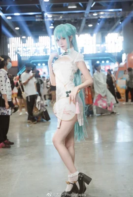 Hatsune Miku Shaohua @小娜比Nabby (Fotografi: @大夫_Photography) (Karnaval Game Animasi Kunang-kunang) (8 foto)