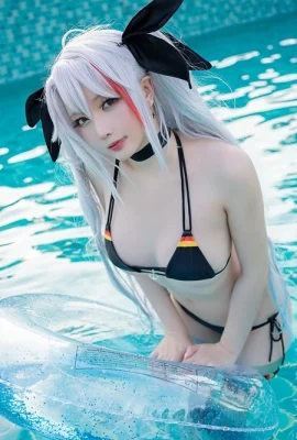Bikini Bintang Chi Chi Prinz Eugen