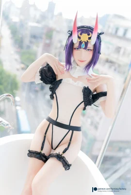 Pabrik Fantasi Xiaoding – Bocah Minuman Keras (15 foto)
