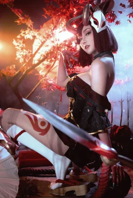 Udang Karang Vastaya Scarlet Moon Evelynn