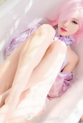 (Nini Ginni) Baju renang penggemar Mashu cos