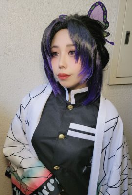 (Sakura Nyama) Mushibashira-sama yang menggunakan teknik iblis darah cabul sangat hebat sehingga aku tidak bisa menahannya… (dengan bergerak)
