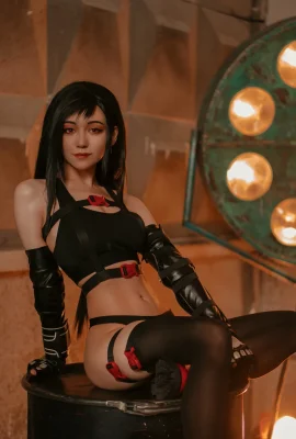 Donna Loli Cosplay oleh Tifa Lockhart