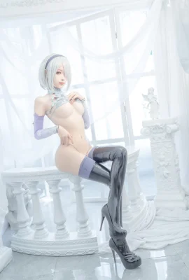 Bodoh Momo Cosplay 2b es dan salju