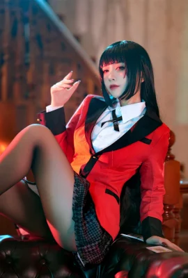 Cosplay Setengah Setengah Ular Mengzi