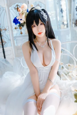 Gaun Pengantin Yuno Shimizu di “Azur Lane-Taiho” Begitu Menawan (22 Foto)