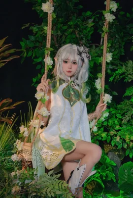 Cosplay Kelinci Pangsit Lengket Sepuluh Ribu Tahun Loli Nasida