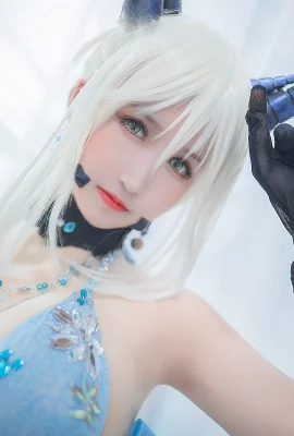 Cosplay Tiga Derajat 69 Pistol Hitam Bodoh