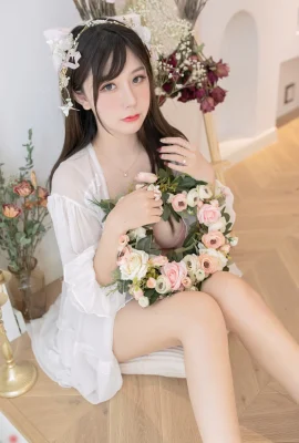 Cosplay Kucing Bunga Sakura Jiujiang berusia 21 tahun