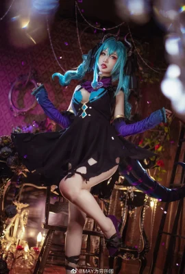 Hatsune Miku Little Devil.ver @MAY terjebak dalam kemiskinan (10 foto)