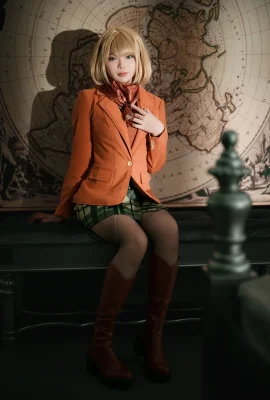 Cosplay ZinieQ Ashley Penduduk Jahat