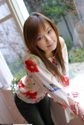 Aida Yu-Graphis-Gravure Pertama (150 Foto)