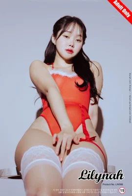 (Inah) Sudut pandang memamerkan sosoknya seksi sekali! Payudara indah dan wajah menarik (36 Foto)