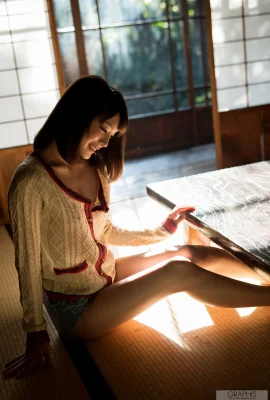 【Set Model Jepang】Suzumura Airi “Keberadaan Tertentu” (130 Foto)