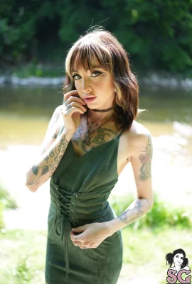 【Suicide Girls】 12 Des 2024 – Mabuk Cinta – Mata Hutan 【41P】