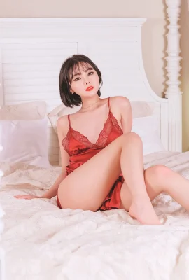 (Yuna) Gadis Korea memamerkan payudaranya yang menggoda dan pantat seksi serta memiliki sosok yang baik tanpa menyembunyikan rahasianya (37 Foto)