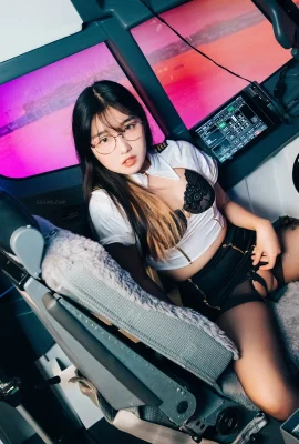 (Sonson) OL dengan stoking hitam itu memiliki kaki dan payudara yang sangat berkualitas… Saya akan membantu Anda satu lawan satu (43 Foto)