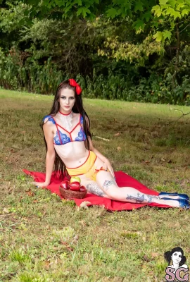 【Gadis Bunuh Diri】 25 Jan 2025 – Mizzbonez – Musim Panas Waktu Salju Putri 【44p】