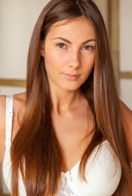 Conny Carter – Bashful (102 foto)