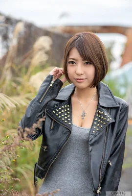 (Haraki りょう) Gadis yang keren dan cantik terlihat sangat cantik (34 foto)