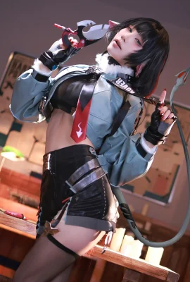 Anime Blogger Shui Miao Aqua-Jane Du Theme Private Sexy Black Sexy Clothing Dengan Stoking Hitam Compang untuk Menampilkan Kulit Berkilau Menggoda Foto 91p